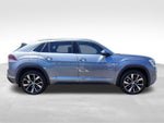 2025 Volkswagen Atlas Cross Sport 2.0T SEL Premium R-Line