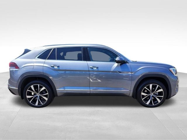 2025 Volkswagen Atlas Cross Sport 2.0T SEL Premium R-Line