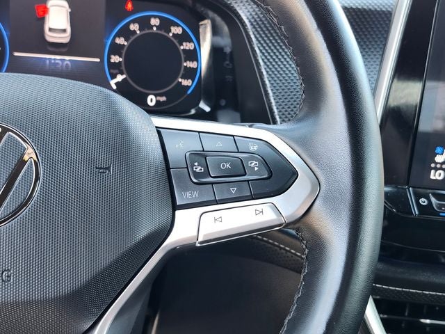 2025 Volkswagen Atlas Cross Sport 2.0T SEL Premium R-Line