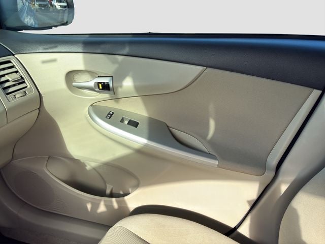 2012 Toyota Corolla LE