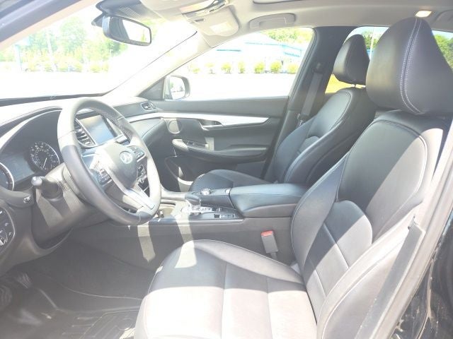 2021 INFINITI QX50 LUXE