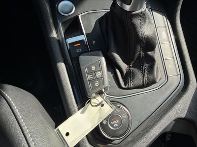 2019 Volkswagen Tiguan 2.0T SEL R-Line 4Motion