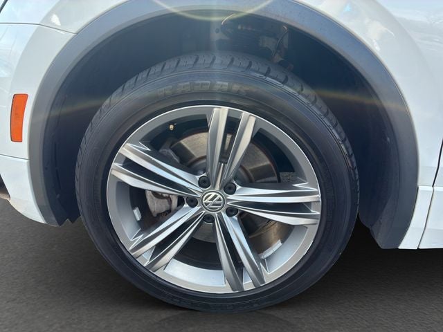2019 Volkswagen Tiguan 2.0T SEL R-Line 4Motion