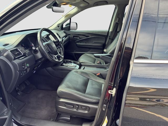 2019 Honda Pilot Touring 8 Passenger
