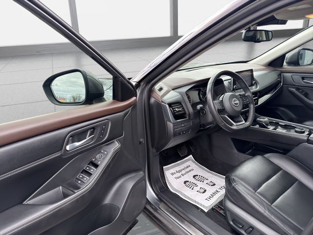 2023 Nissan Rogue SL Leather Package