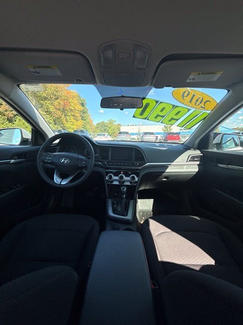 2019 Hyundai Elantra SE