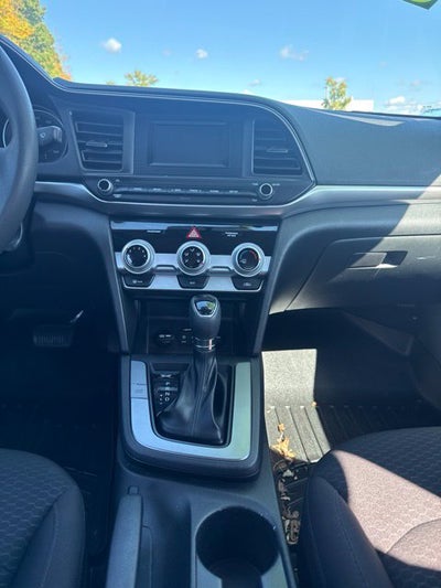 2019 Hyundai Elantra SE