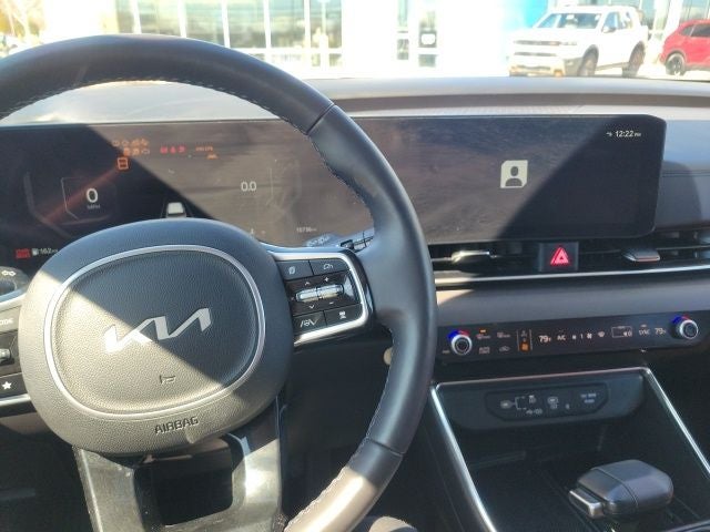 2025 Kia Carnival SX