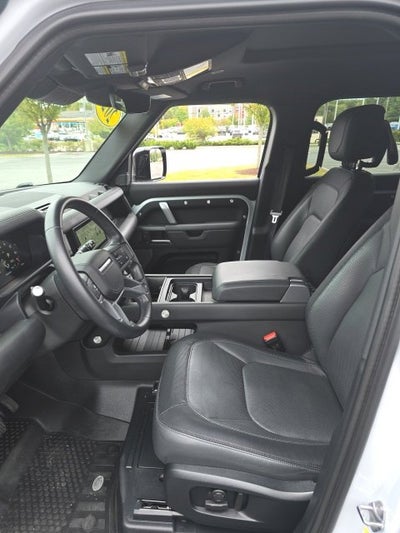 2023 Land Rover Defender 110 X-Dynamic SE