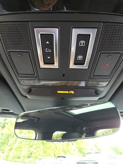 2023 Land Rover Defender 110 X-Dynamic SE