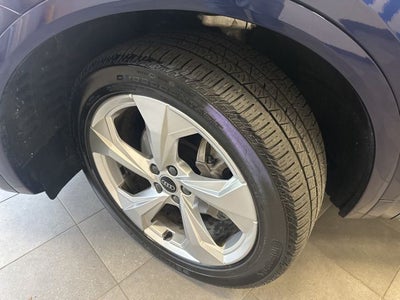 2023 Audi Q5 45 S line Premium quattro