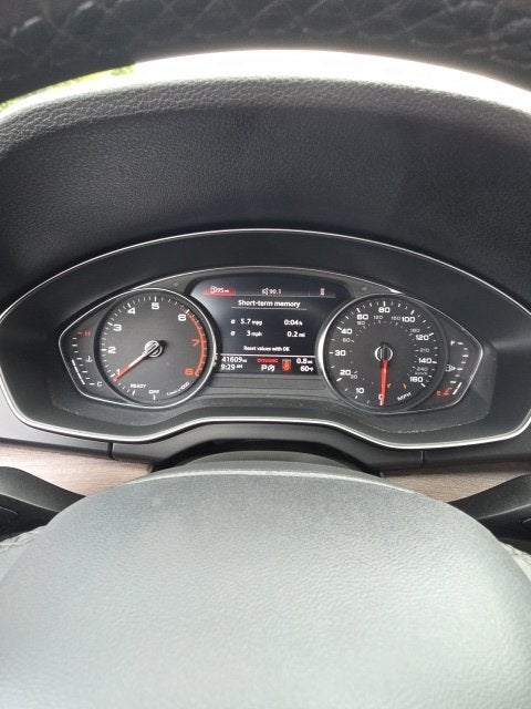 2024 Audi Q5 45 S line Premium quattro